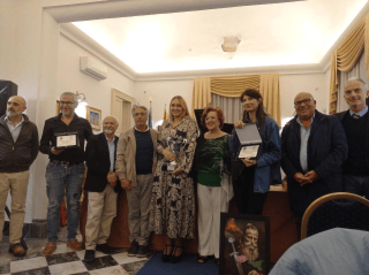 Successo per il primo premio nazionale di pittura “Gravina in arte” a Gravina di Catania: ecco i vincitori e le performance artistiche - 