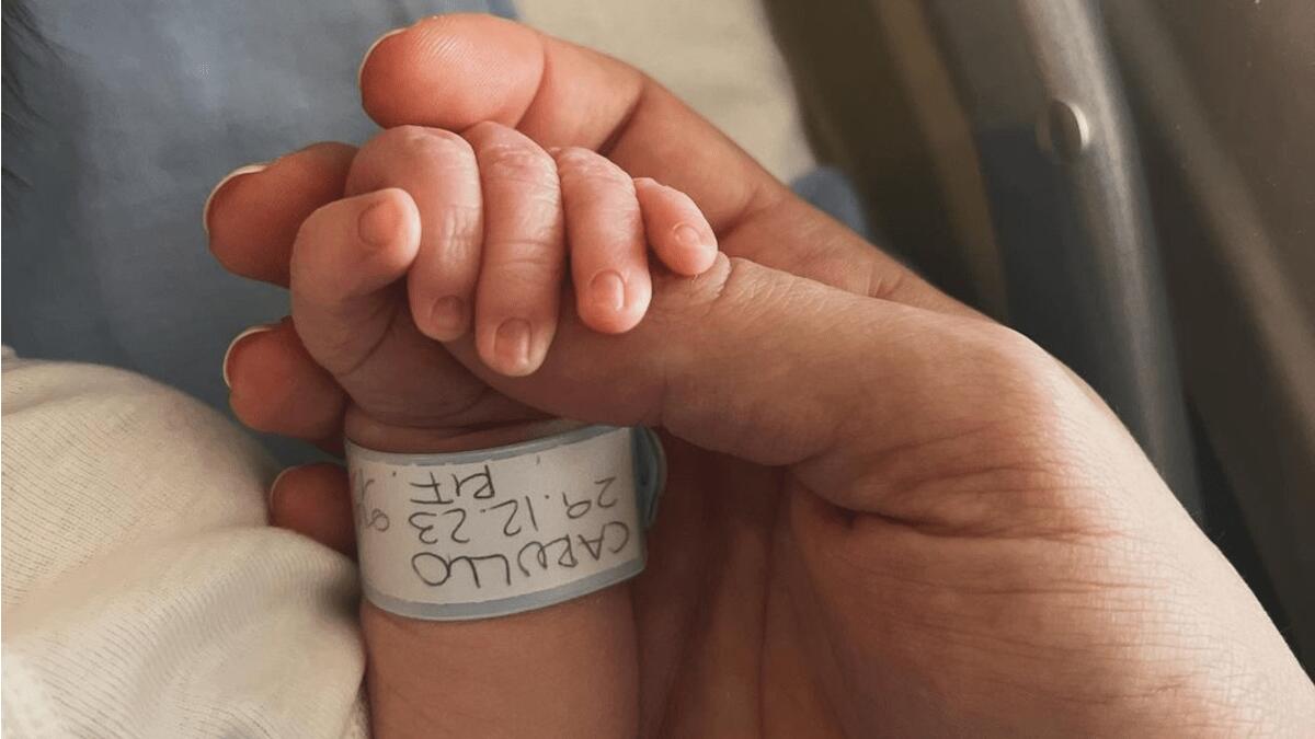 Incantevole fine anno per Miriam Leone: il dolce arrivo del figlio Orlando Leone Carullo - 
