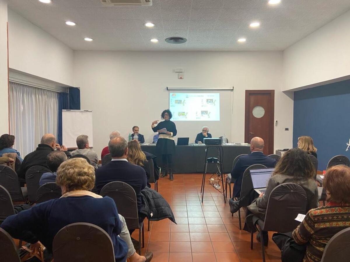 Focus sulle azioni del Distretto Agrumi di Sicilia: Stop ai protagonisti dannosi, manteniamo la nostra attenzione sull'aggregazione e la tutela del comparto - 