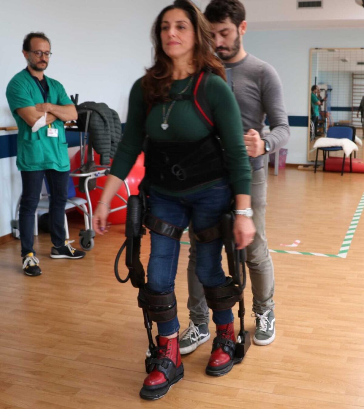 Esoscheletro bionico: la rivoluzione della riabilitazione motoria all’Ospedale Cannizzaro di Catania - 