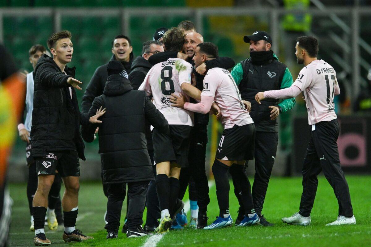 Le formazioni ufficiali Como-Palermo: Campionato Serie BKT 2023-2024 - 