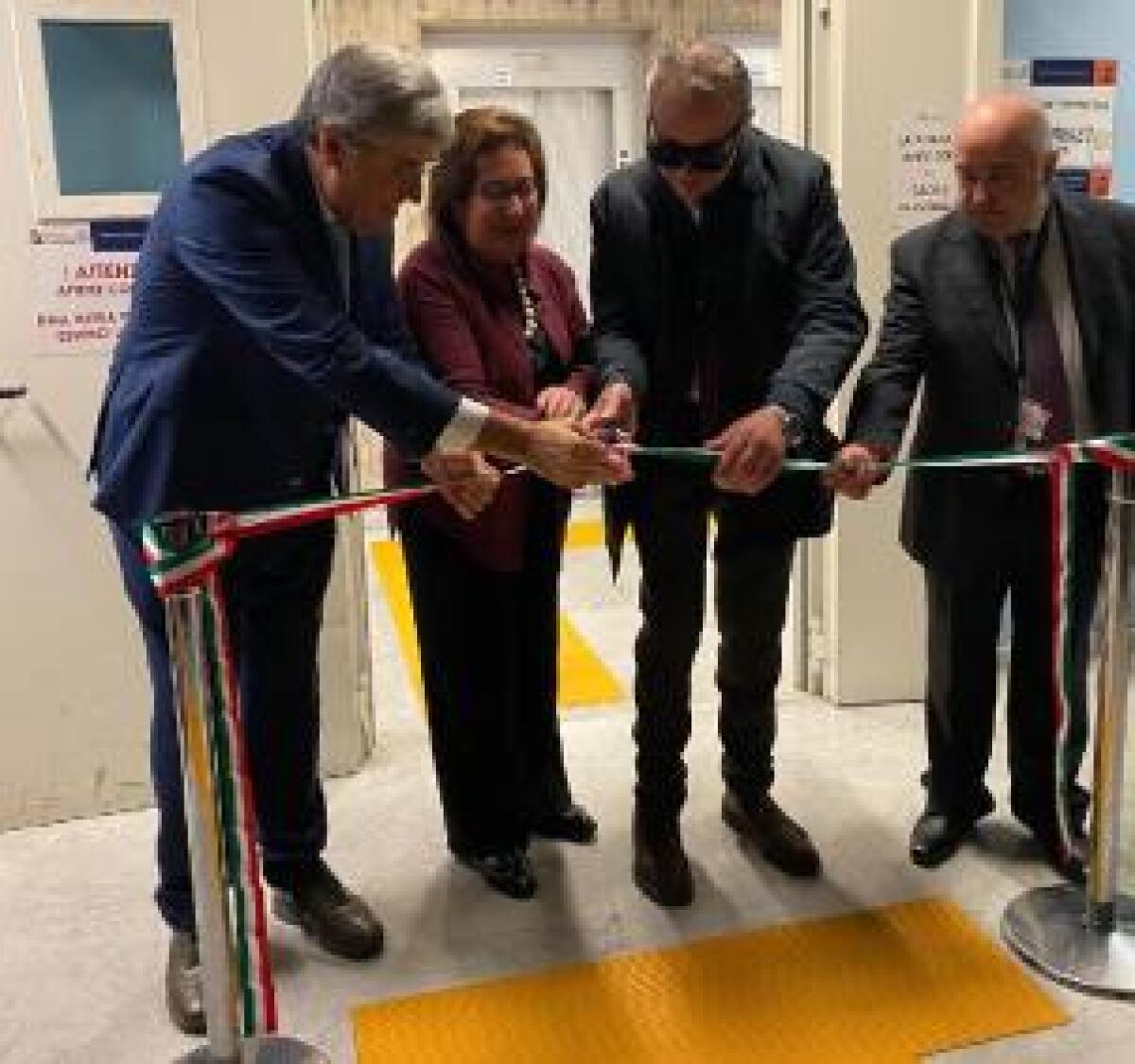 Inaugurato a Catania un percorso tattile per l'inclusione delle persone ipovedenti e non vedenti - 