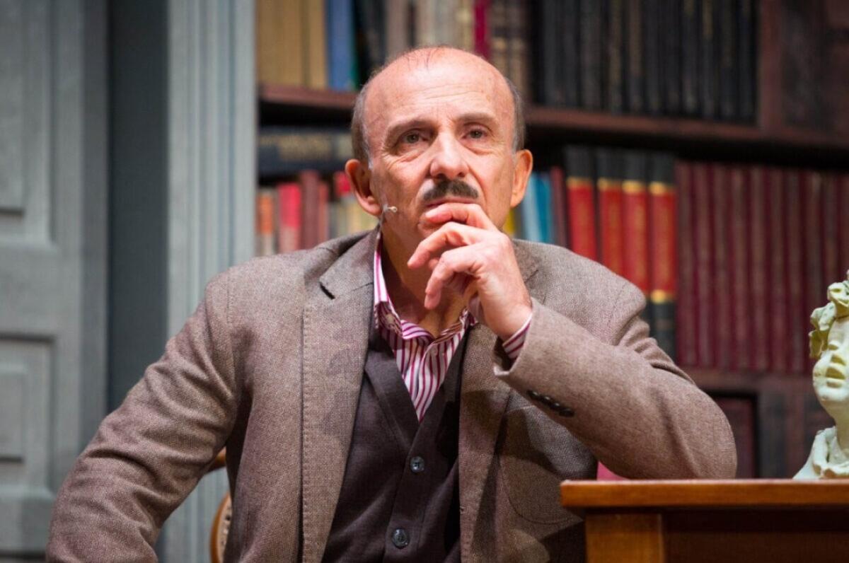 In attesa de "Il Vedovo Allegro" con Carlo Buccirosso: grande spettacolo in arrivo al Teatro Pirandello - 