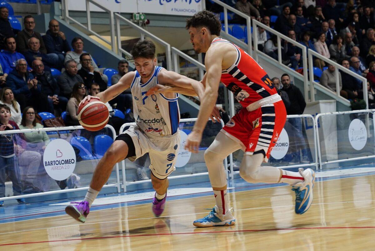 FORLÌ VINCE CONTRO AGRIGENTO: PARTITA VIBRANTE AL PALAMONCADA - 