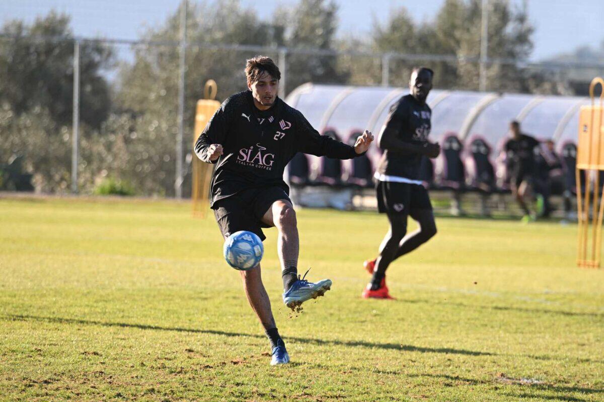Report allenamento 8 febbraio: Proseguono gli allenamenti del Palermo FC a Torretta - 