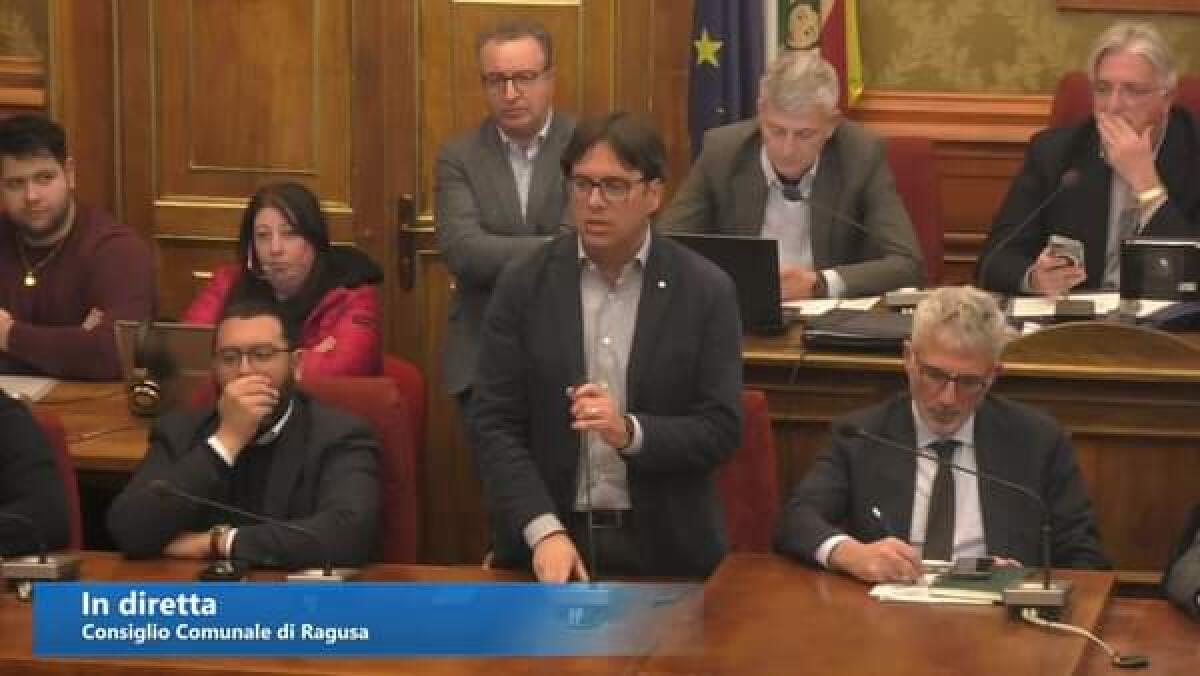 Comunicato stampa: Consiglio Comunale su contratto fotovoltaico, regolamento pubblicità e nomina Collegio dei Revisori - 