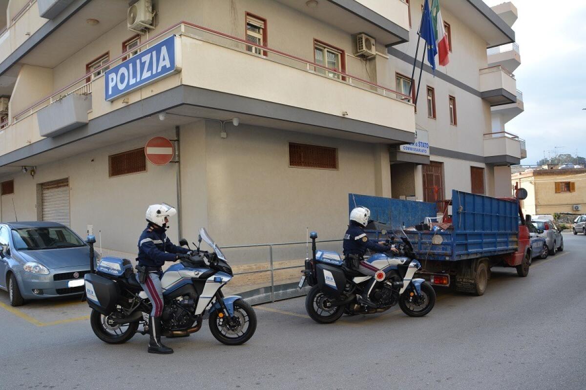 Denuncia per raccolta e trasporto abusivo di rifiuti: sequestro di autocarro a Modica - 