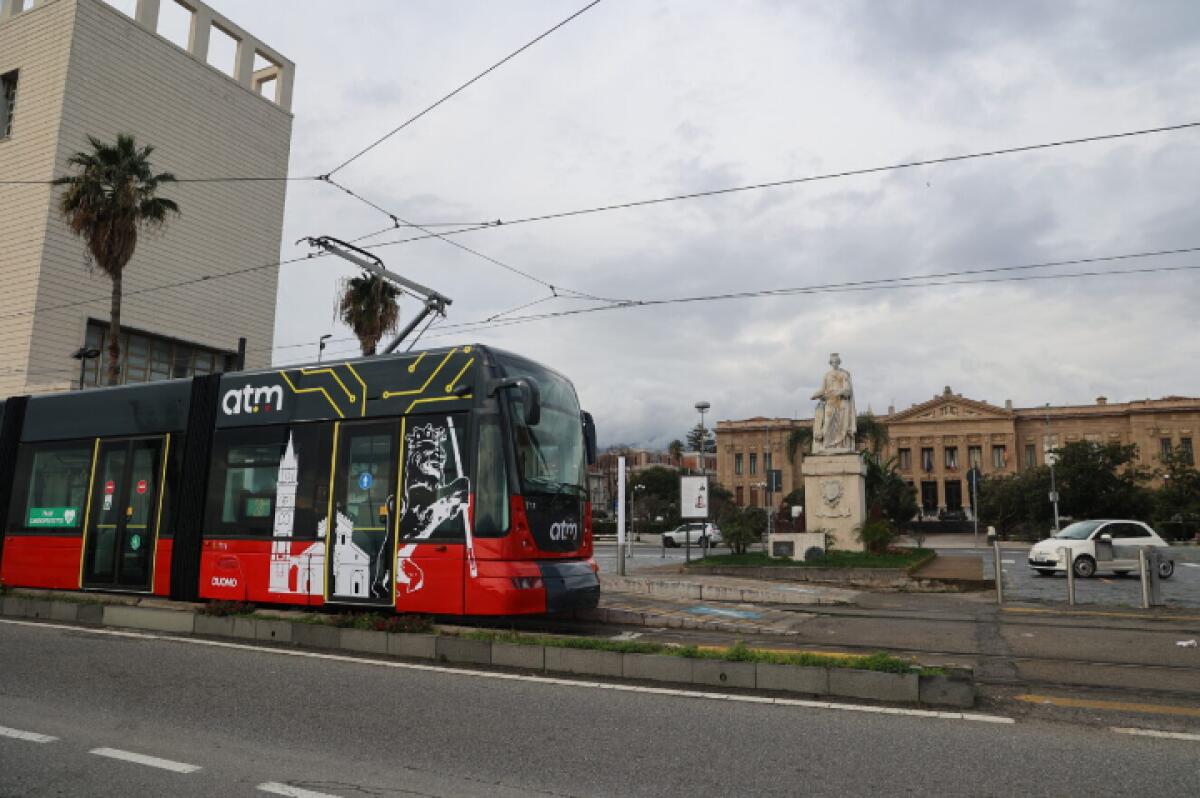 Conferenza stampa: Riqualificazione linea tranviaria a Messina - 