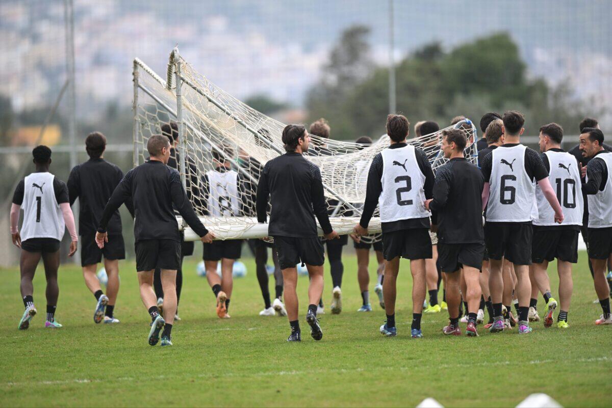Palermo FC: Convocati per Cremonese-L'elenco completo - 