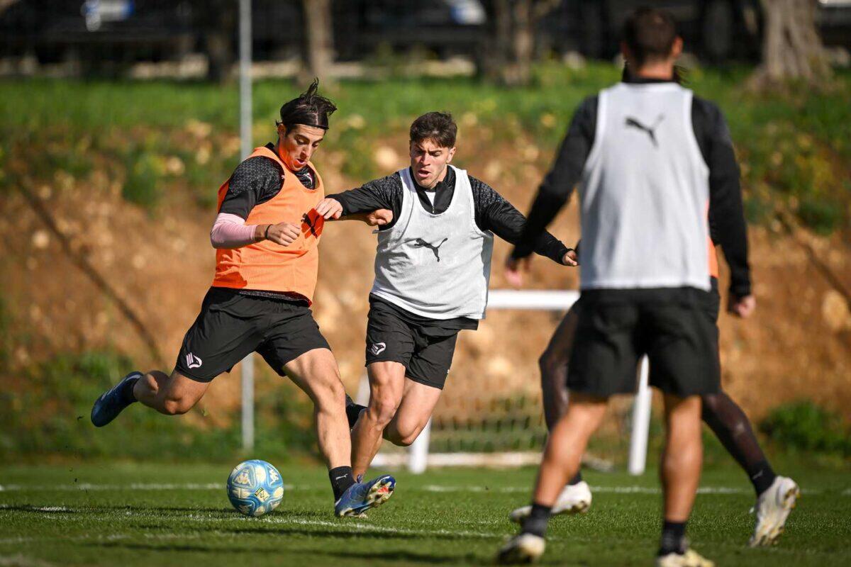Intenso allenamento di oggi per il Palermo FC: tutti pronti per la prossima sfida! - 