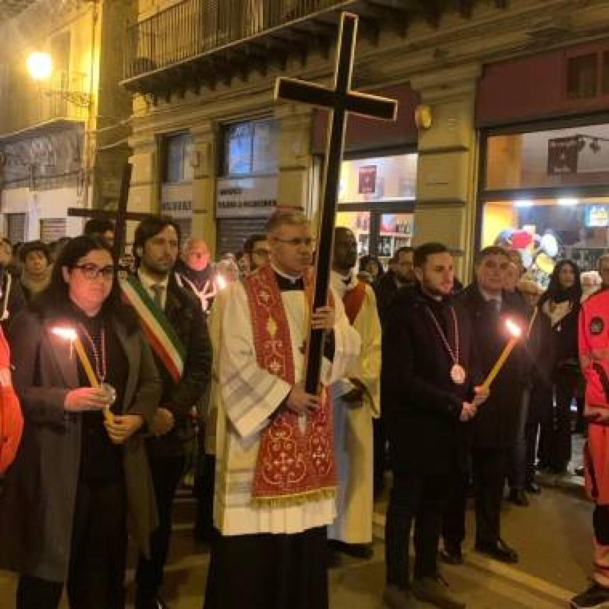 Dichiarazione Farrandelli sulla Via Crucis a Palermo - 