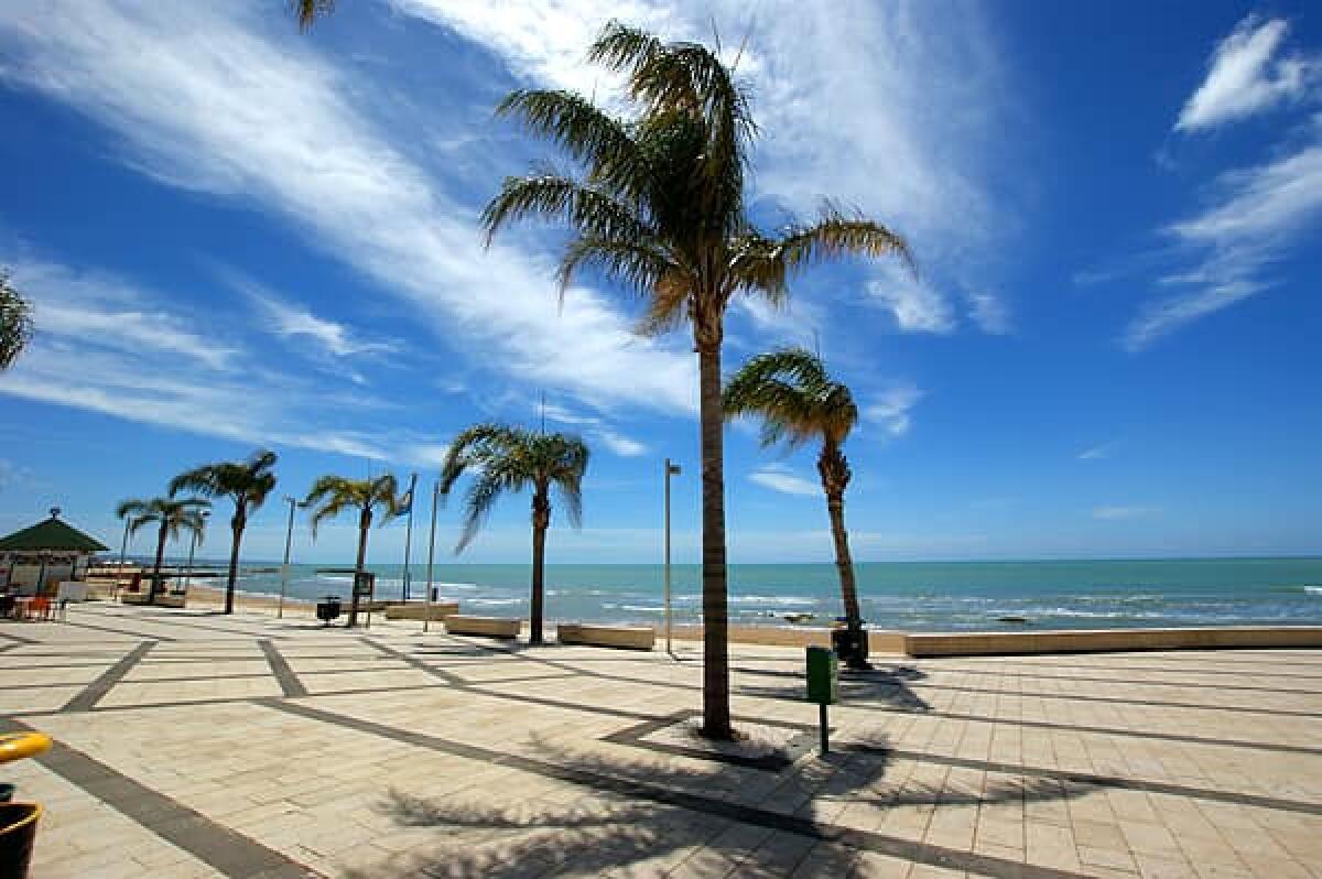 Incontro con la cittadinanza: presentazione della futura ZTL a Marina di Ragusa - 