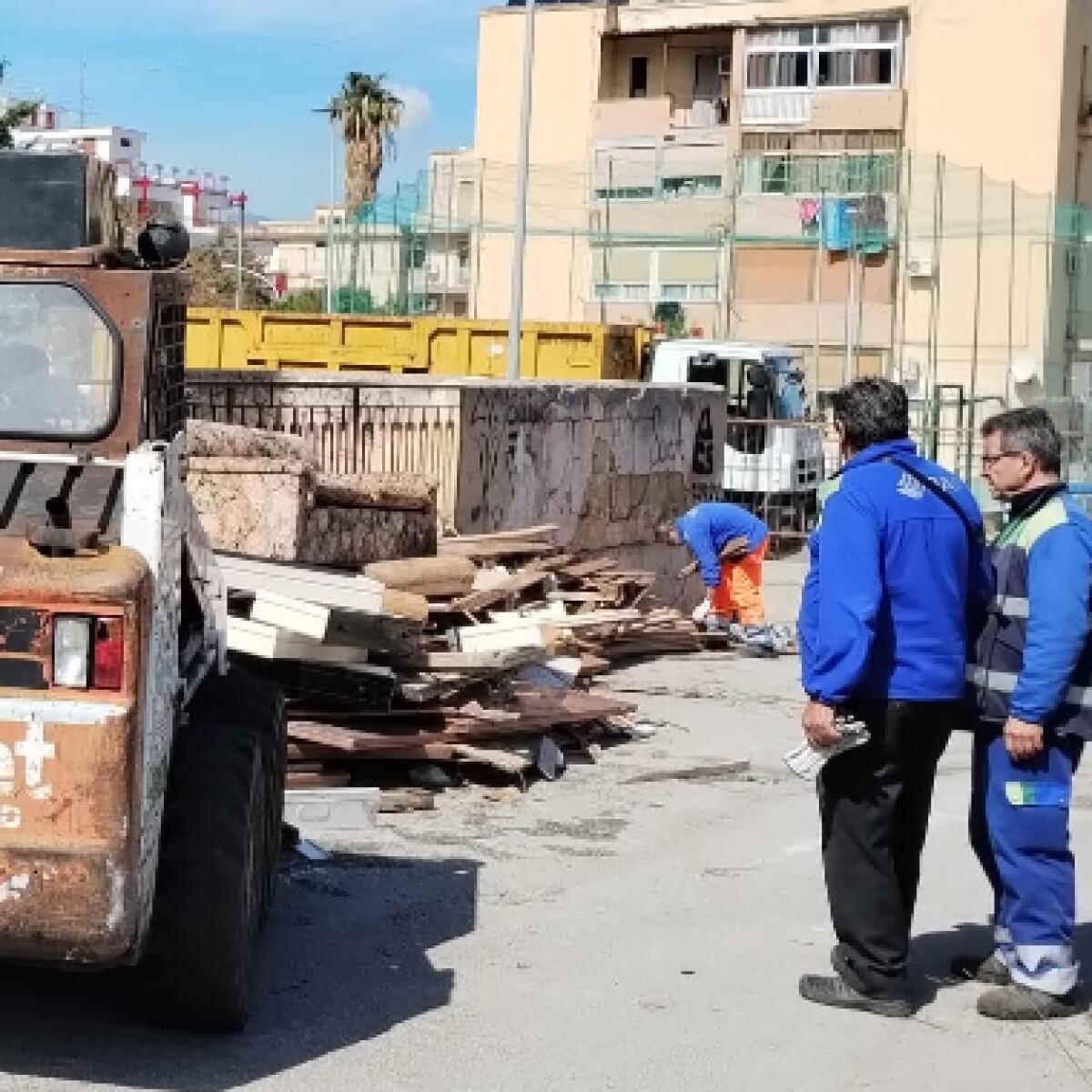 Attività di pulizia a Bonagia: RAP in azione per diserbo e spazzamento - 