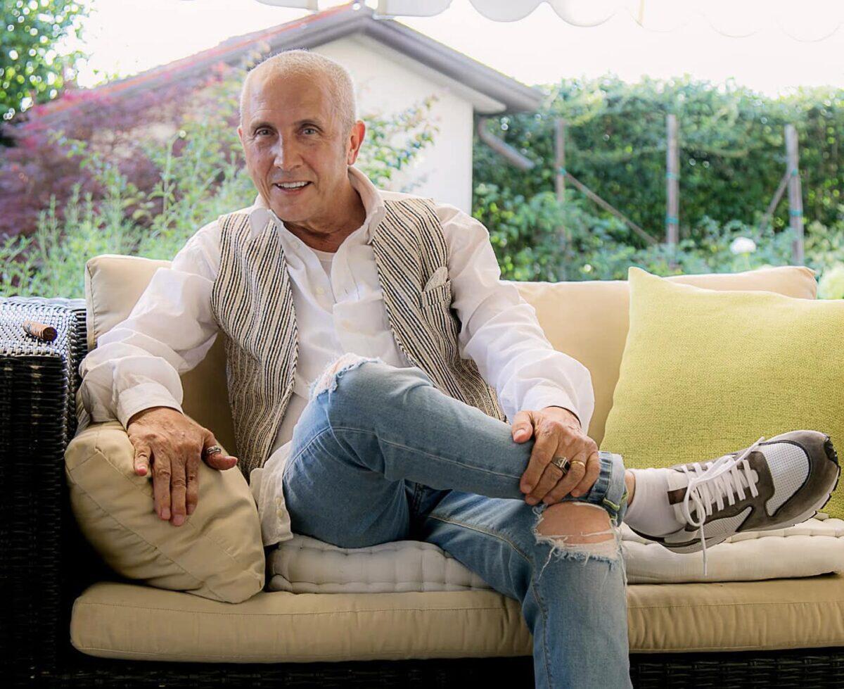 Auguri a Gianni Bella, una delle voci catanesi più belle della musica italiana - 