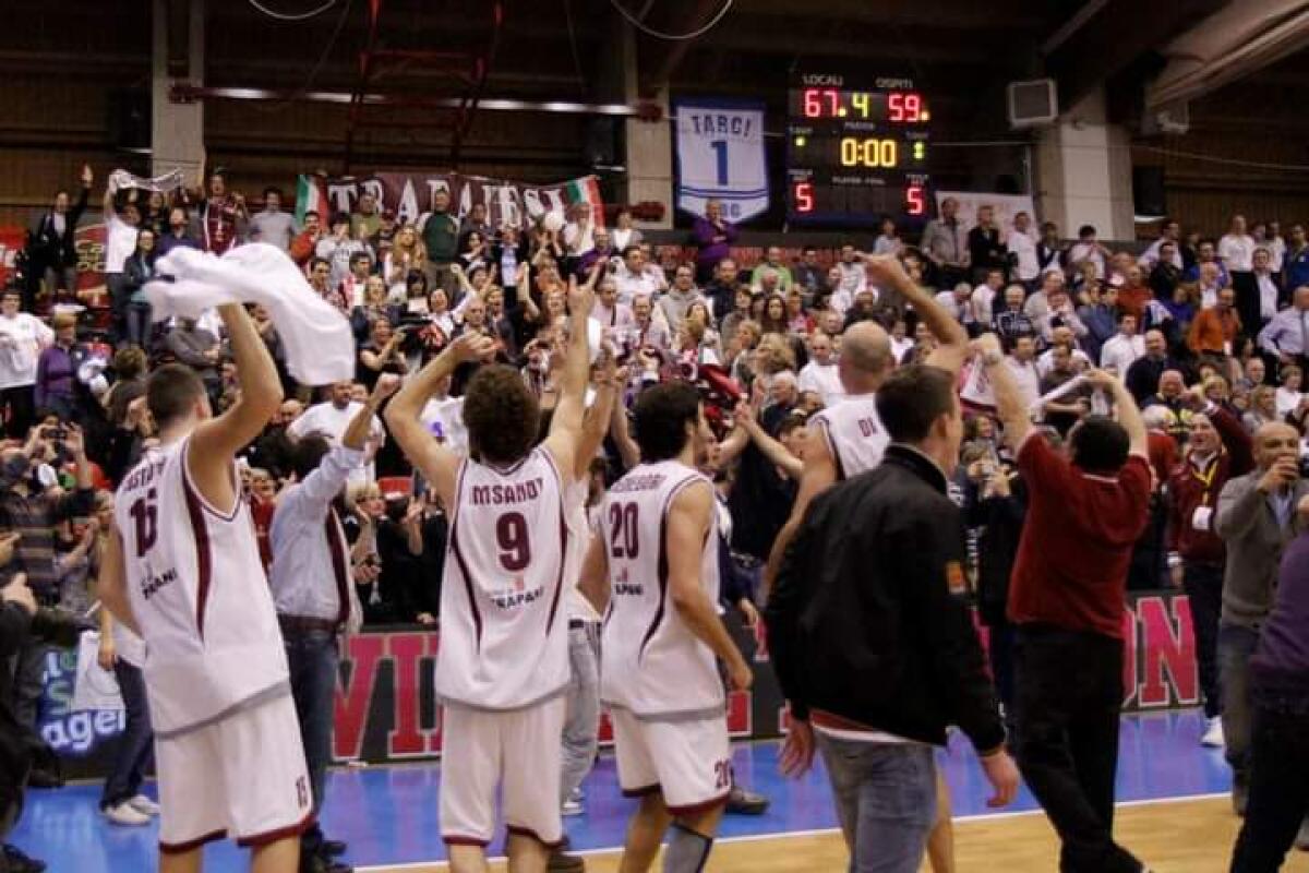 Trapani Shark trionfa nella Coppa Italia 2011/2012 a Legnano - 