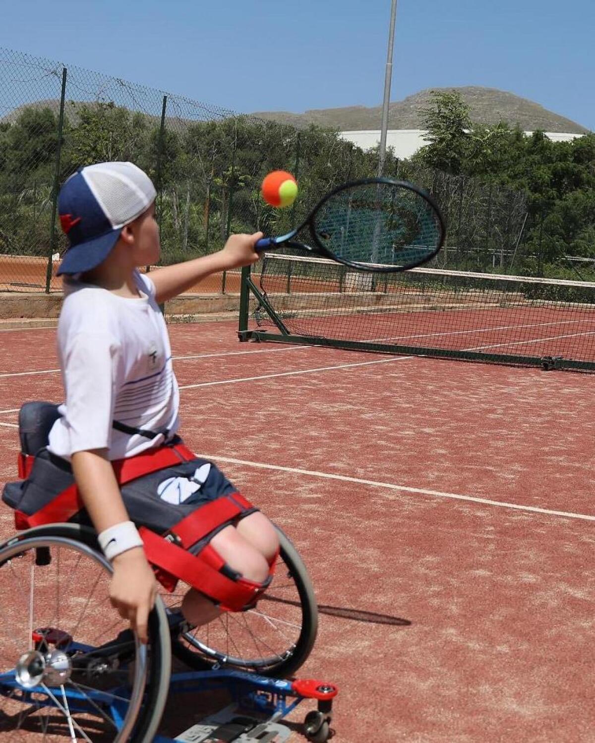 Andrea Roccamo: il talento del tennis in carrozzina in Sicilia - 