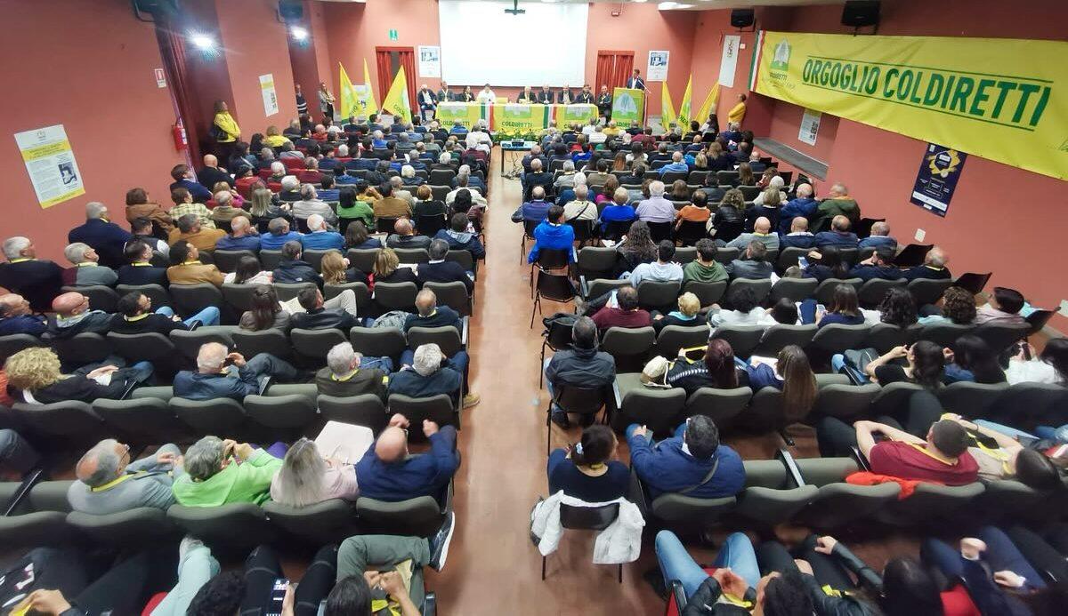 Centinaia di soci seguono l'assemblea Coldiretti a Catania - 