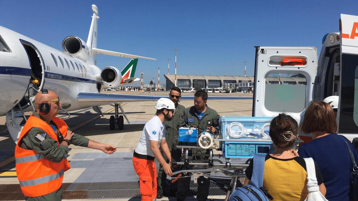Aeronautica Militare salva neonato: trasporto d’urgenza da Catania a Roma in Jet - 