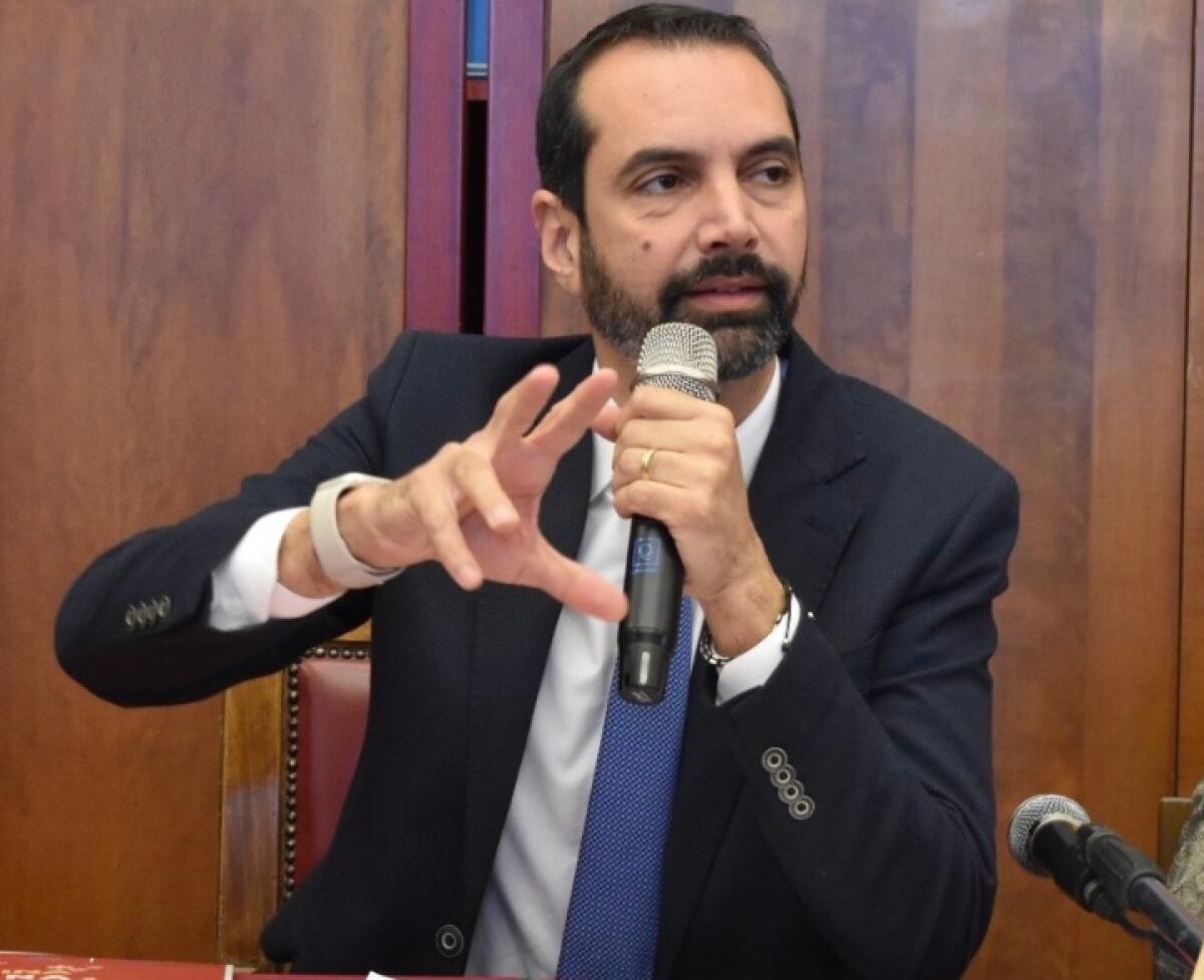 Il sindaco di Messina supporta il sindaco di Novara di Sicilia: solidarietà per lo sciopero della fame - 