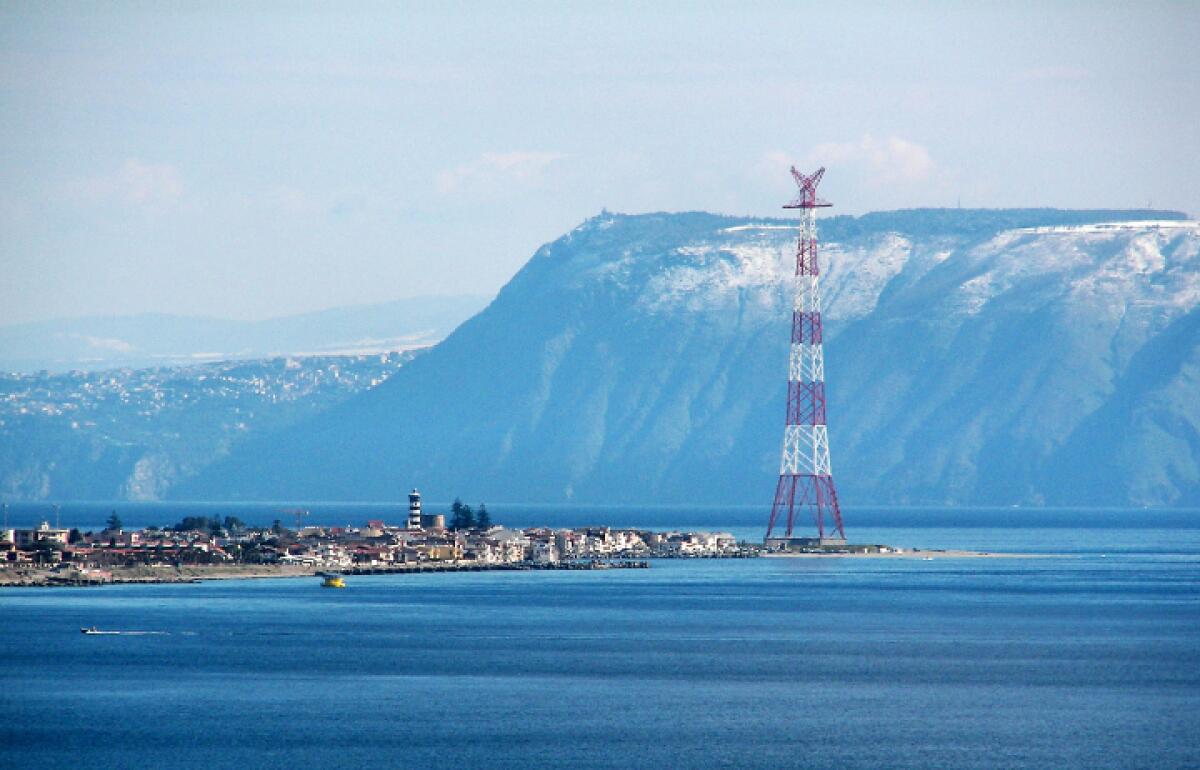 Istituita area pedonale a Torre Faro: libertà di movimento e sicurezza stradale. - 