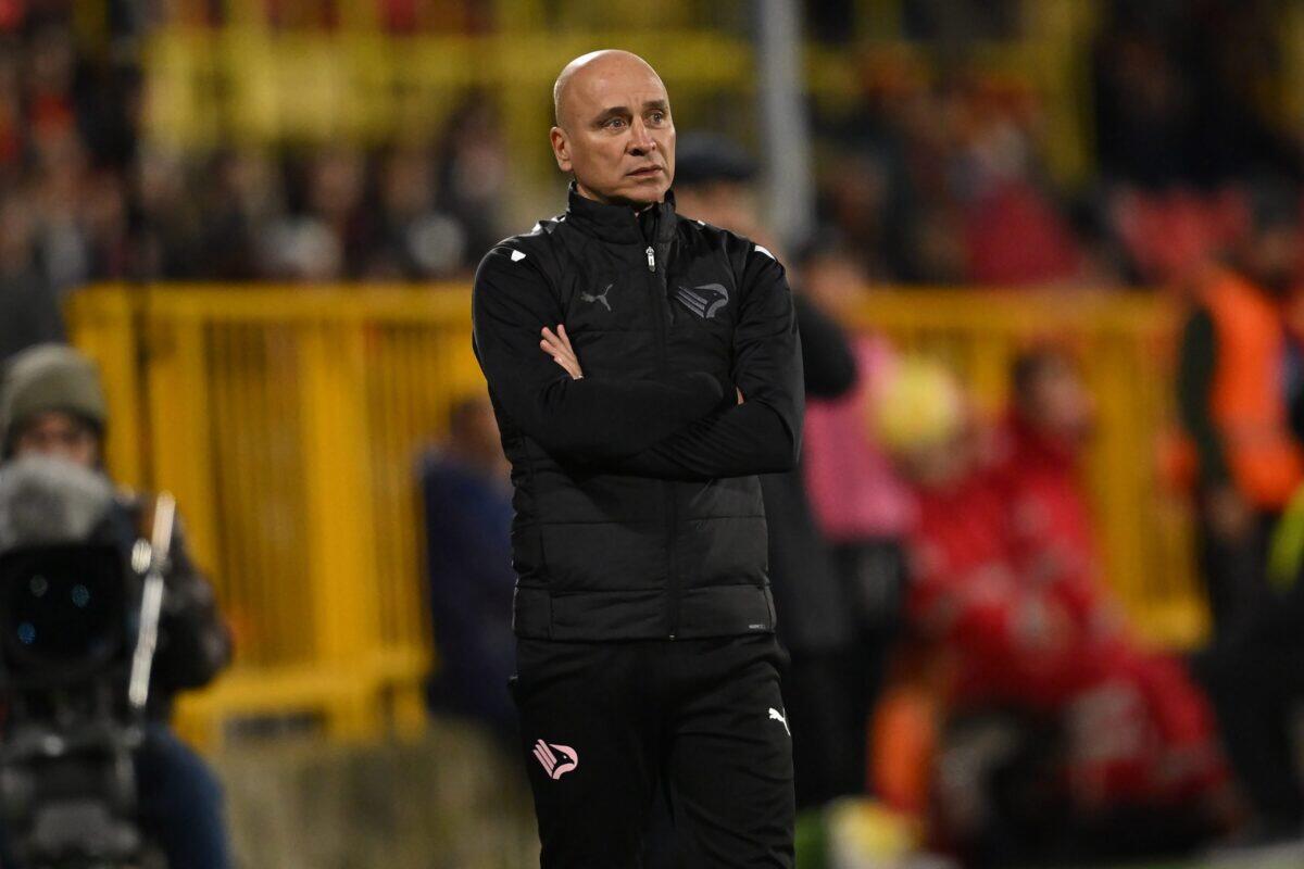 Cambiamenti in panchina al Palermo FC: Corini sollevato dall’incarico - 