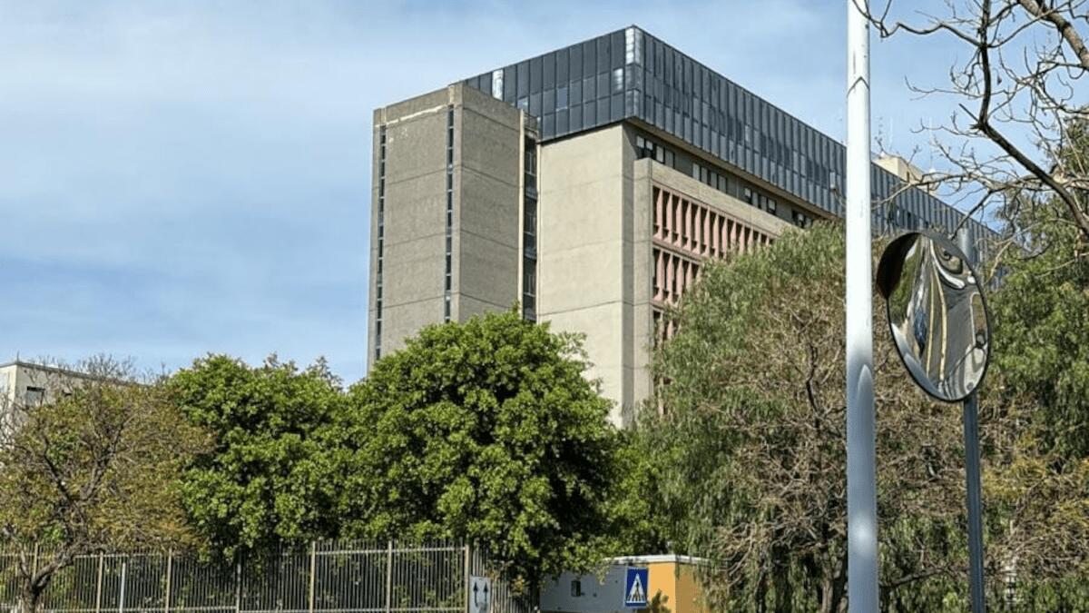 Gesto estremo studentessa medicina settimo piano Policlinico: confermato suicidio - 