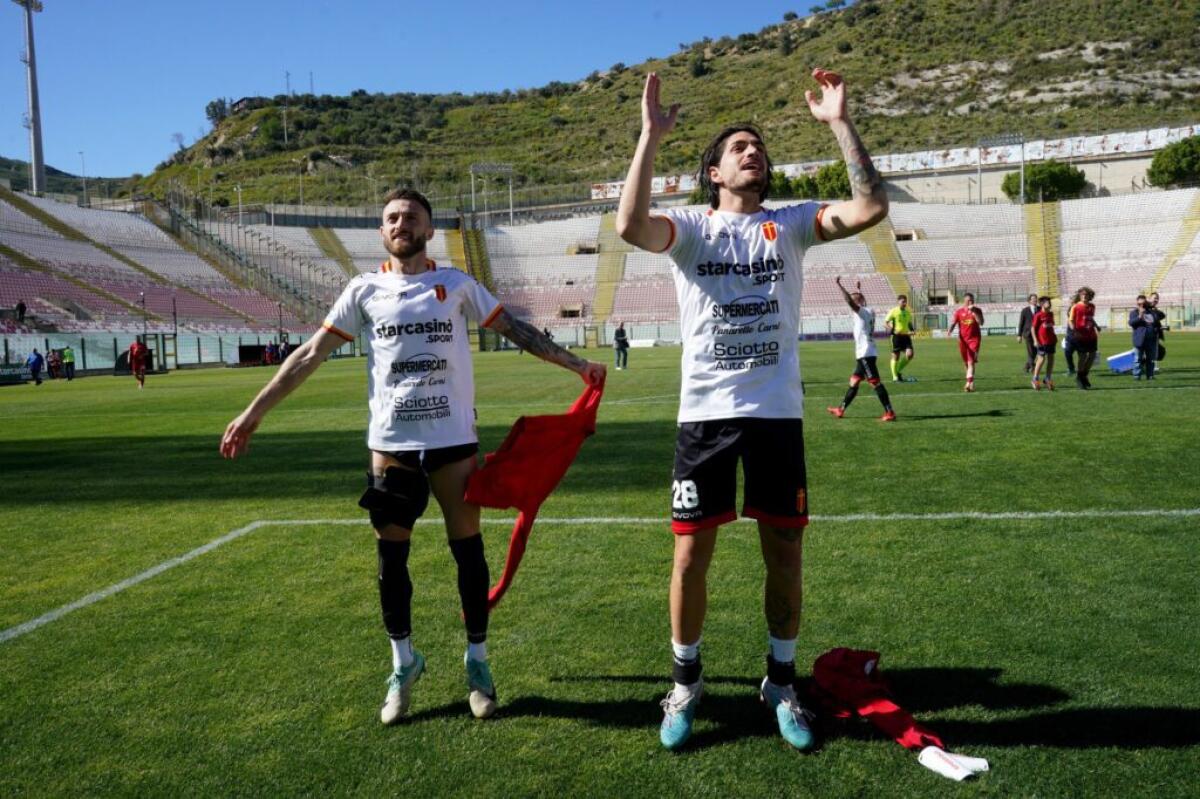 Il Messina batte Monterosi 2-1: Rosafio e Plescia i protagonisti - 