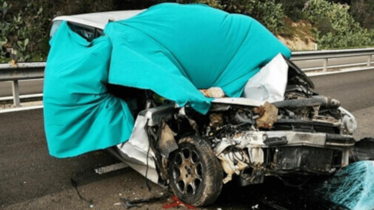 Incidente mortale nel Catanese: 64enne catapultato fuori dall’abitacolo - 