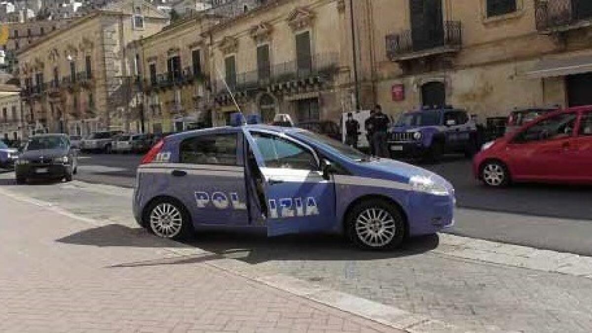 Identificato e denunciato il ladro del bar tabacchi di Modica Alta - 