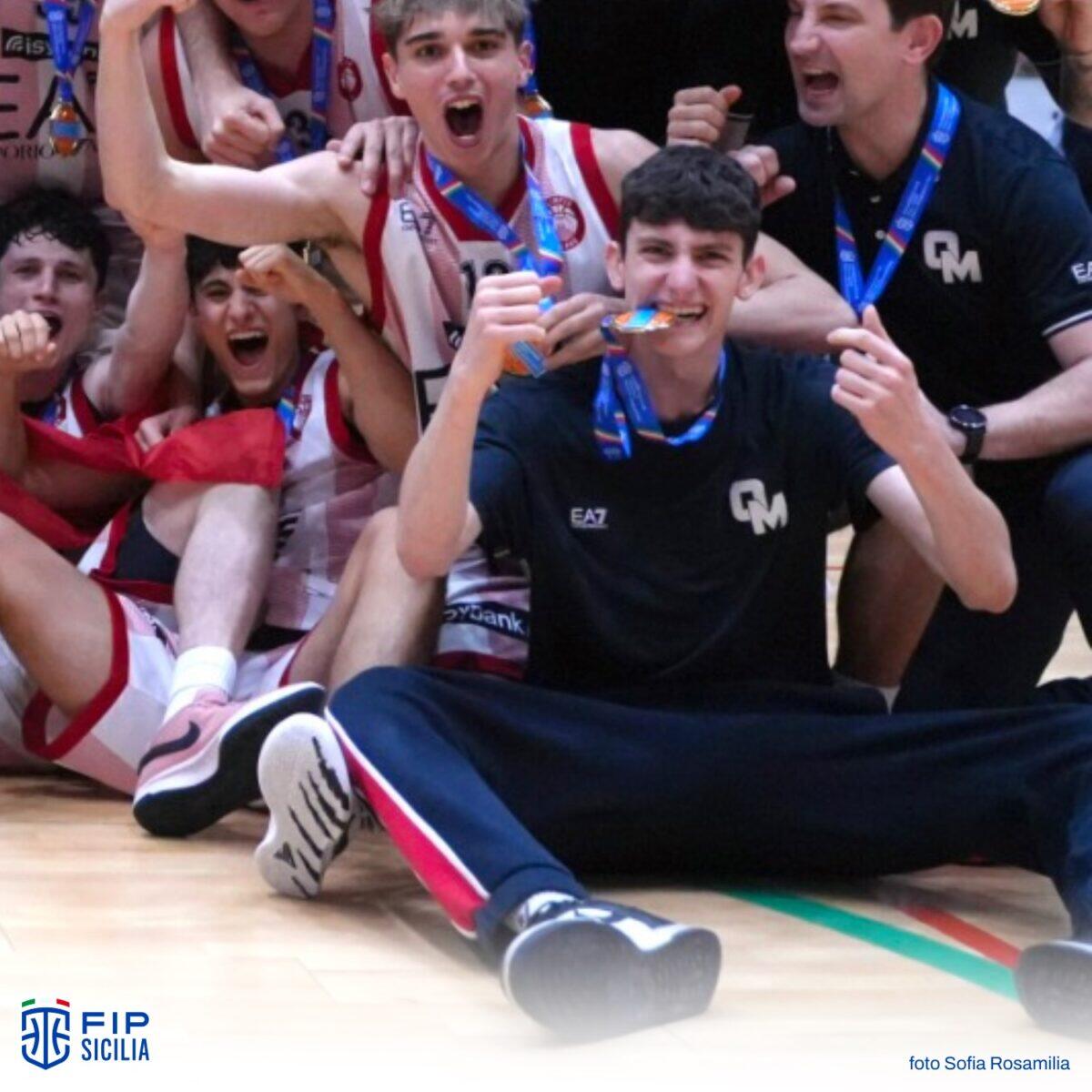 Il campione d'Italia U19 Mattia Ceccato congratulato dal CR Sicilia - 