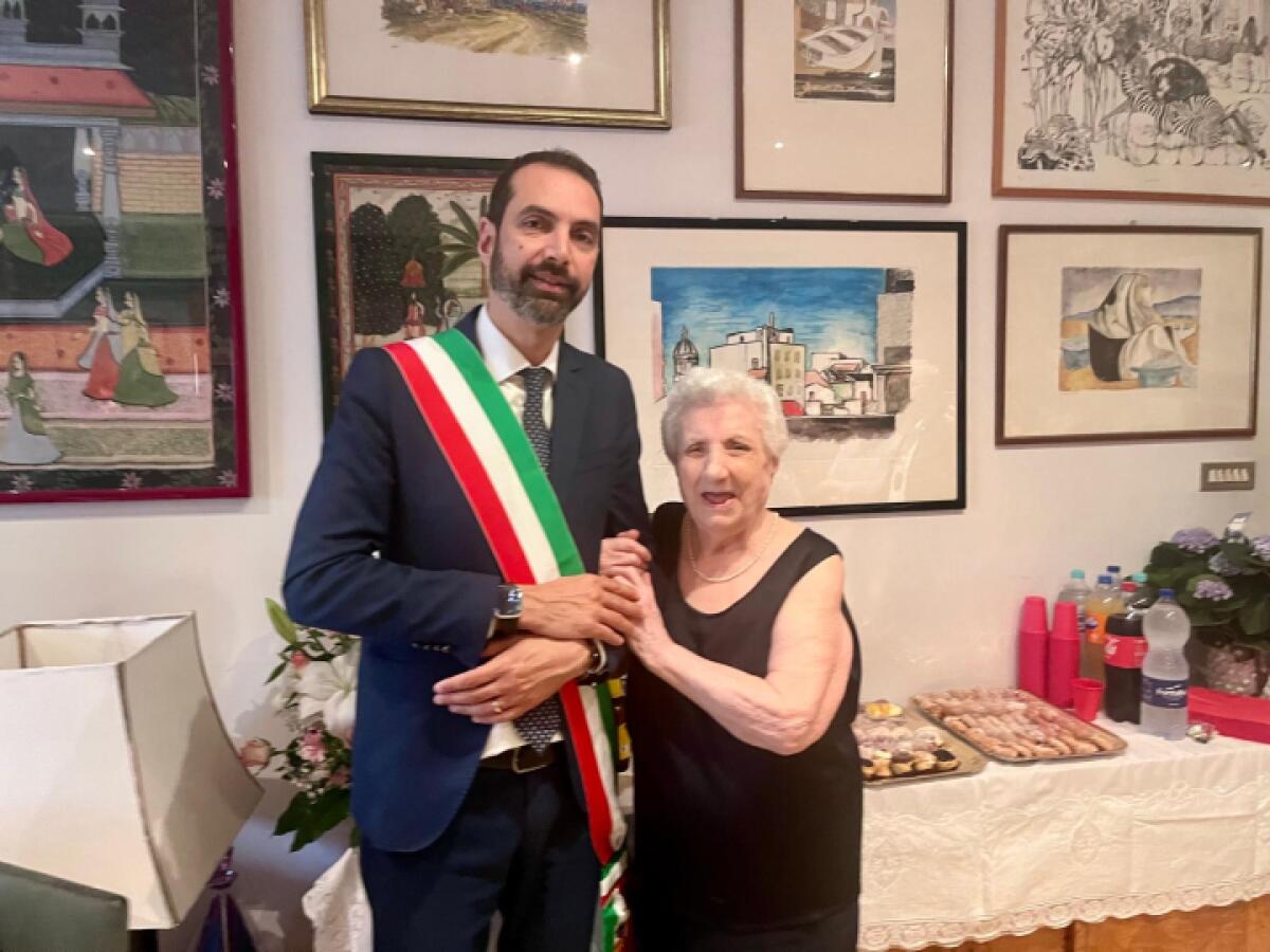 Un secolo di vita: il sindaco Basile festeggia Giuseppa Squadrito - 