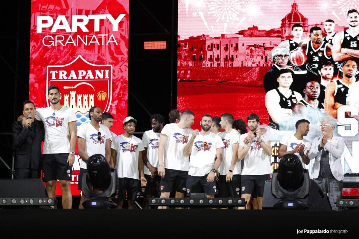 Party Granata: la festa epica della promozione in serie A - 