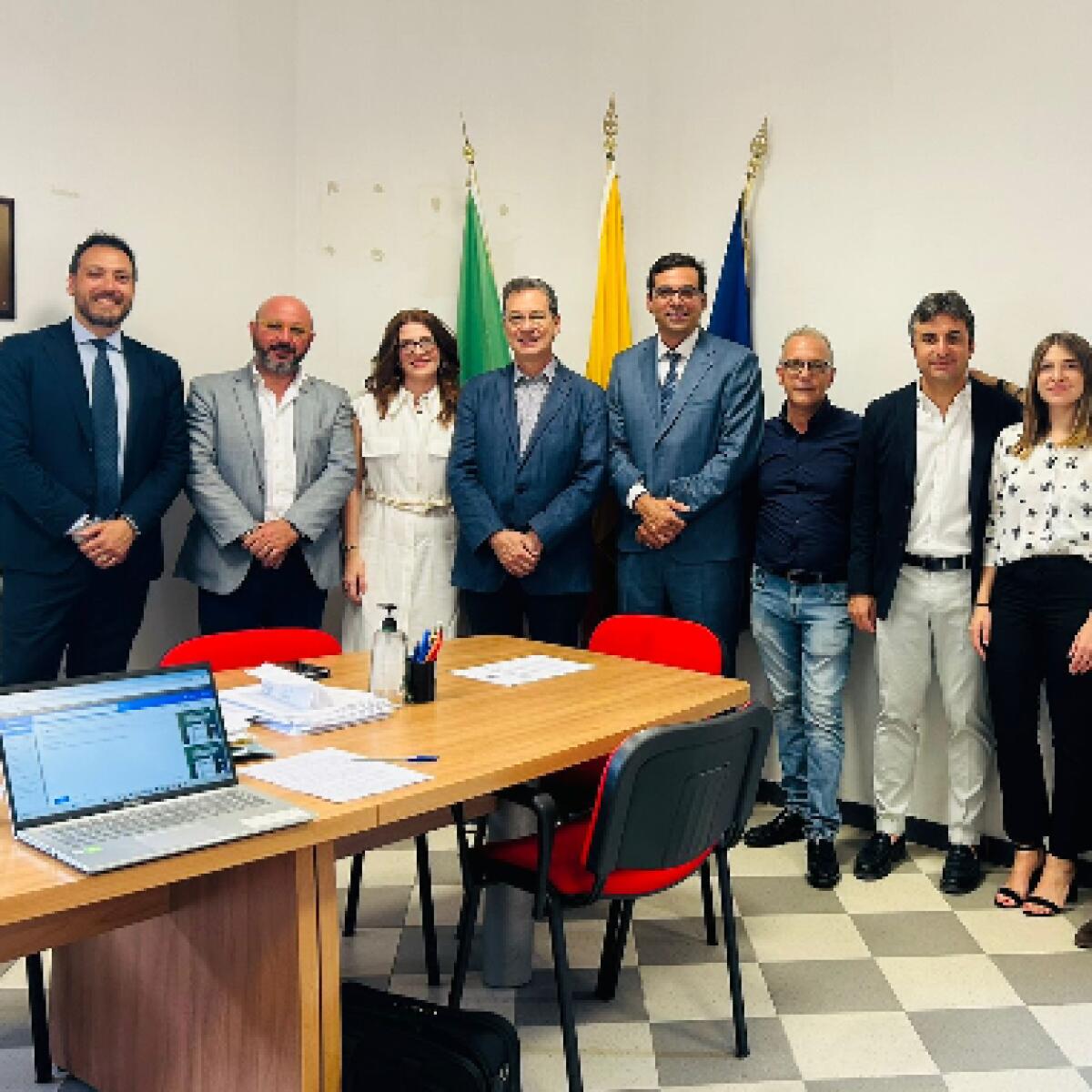 Problemi al mercatino di Via Nina Siciliana: le sollecitazioni dell'associazione Uniti per un futuro migliore - 