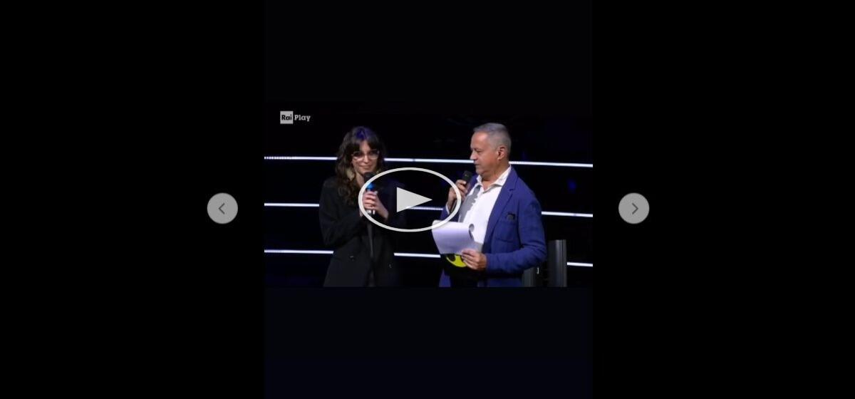 "La mia musica è...", Anna Castiglia di autopresenta così [VIDEO] - 