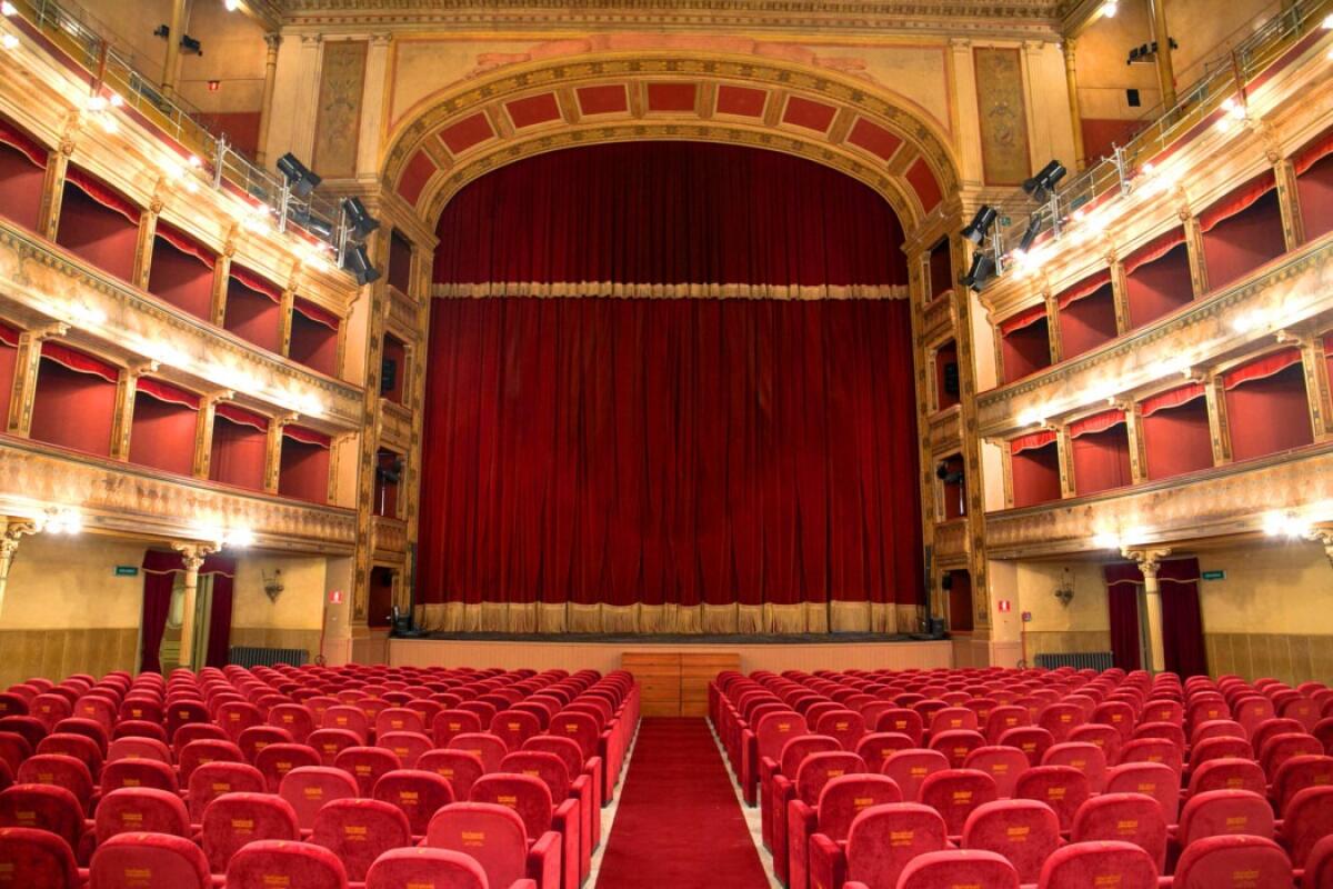 Teatro Biondo Palermo: Aperte le audizioni per attori/attrici performer - 