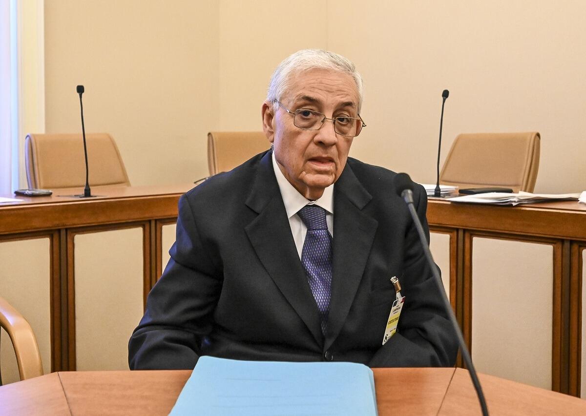 Indagini su Giuseppe Pignatone: l'ex procuratore al centro di uno scandalo di favoreggiamento a Cosa Nostra - 