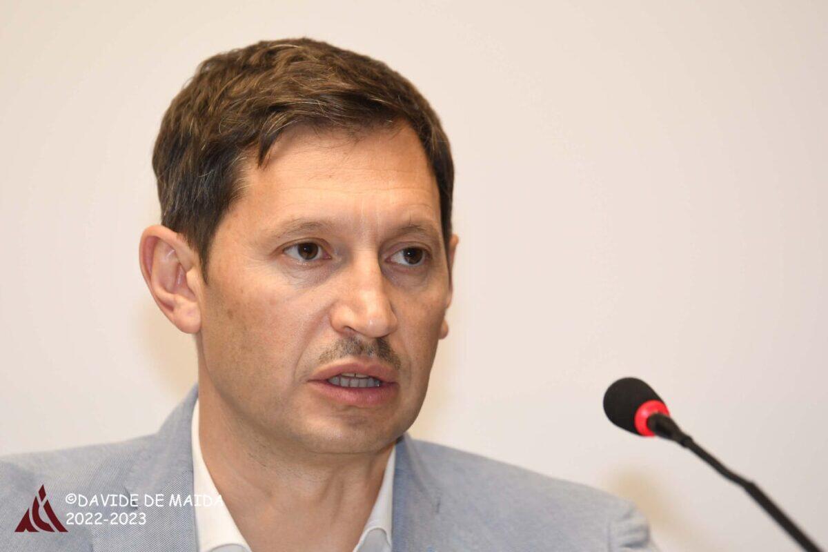 Il Presidente Di Mauro: "Amare l'Acireale significa starle accanto, il progetto continua" - Comunicato Stampa - 