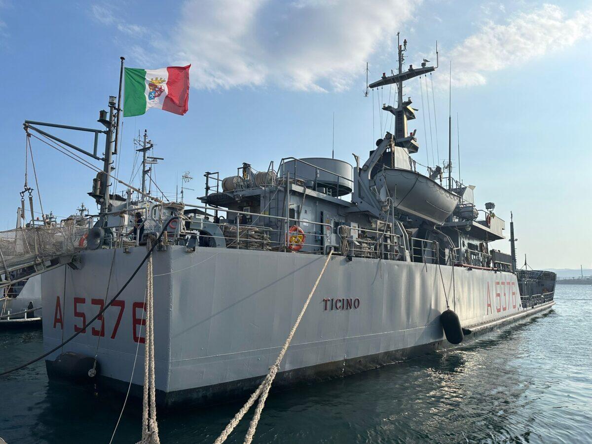 Scopri il video della nave cisterna che porta 1.200 metri cubi di acqua per dissetare Gela e Agrigento! - 