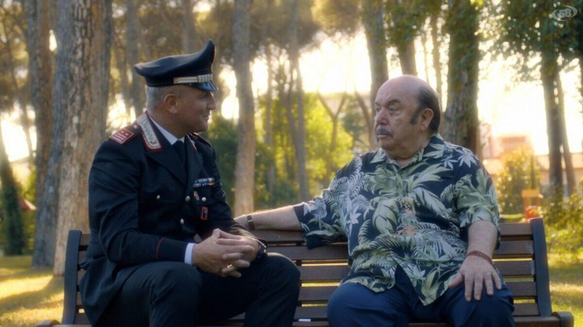 Nonno Libero si unisce ai Carabinieri nella lotta contro le truffe agli anziani - 