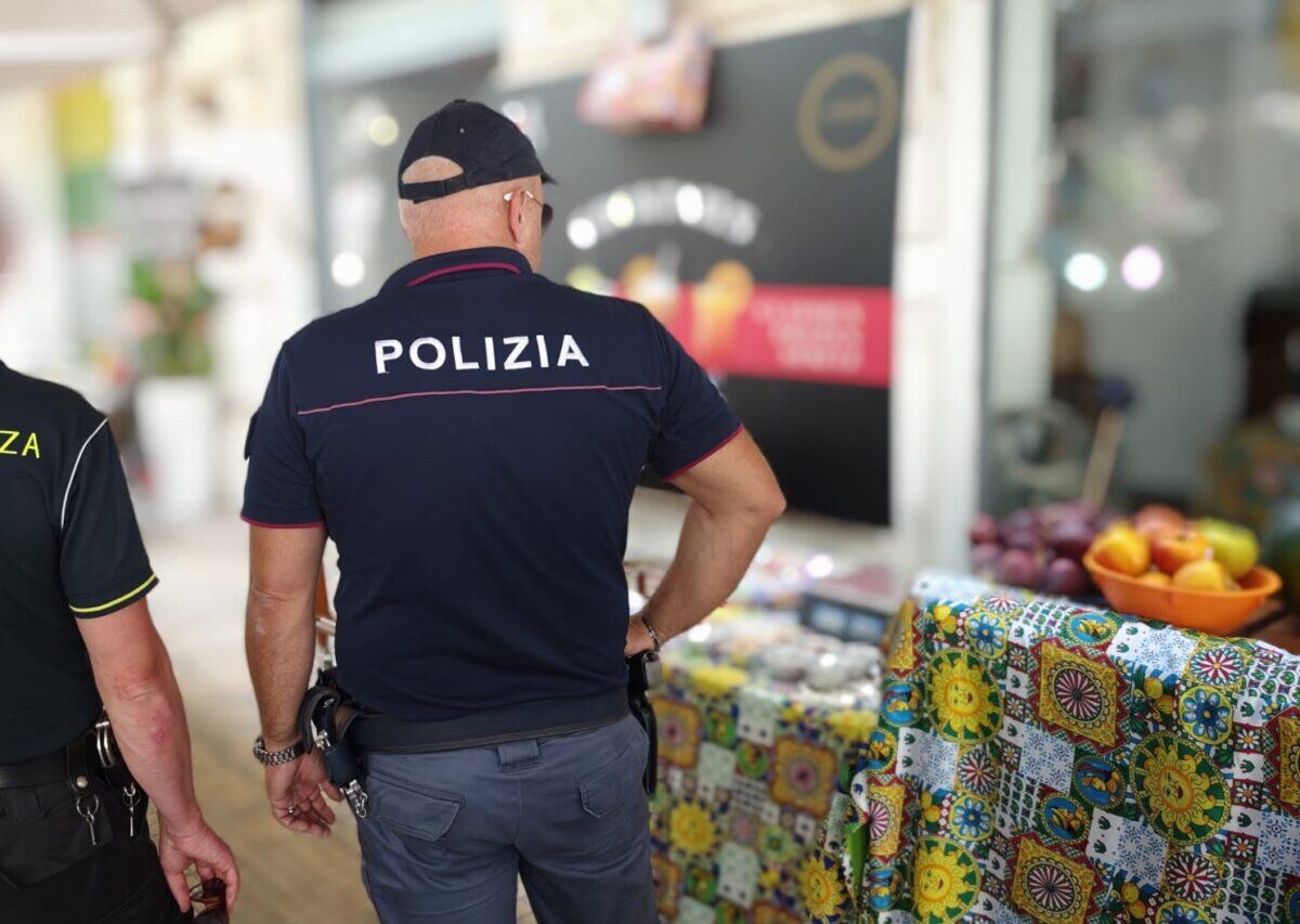 Operazione anti degrado urbano a Siracusa: eseguite 3 sanzioni a esercizi commerciali e identificati 2 cittadini extracomunitari - 