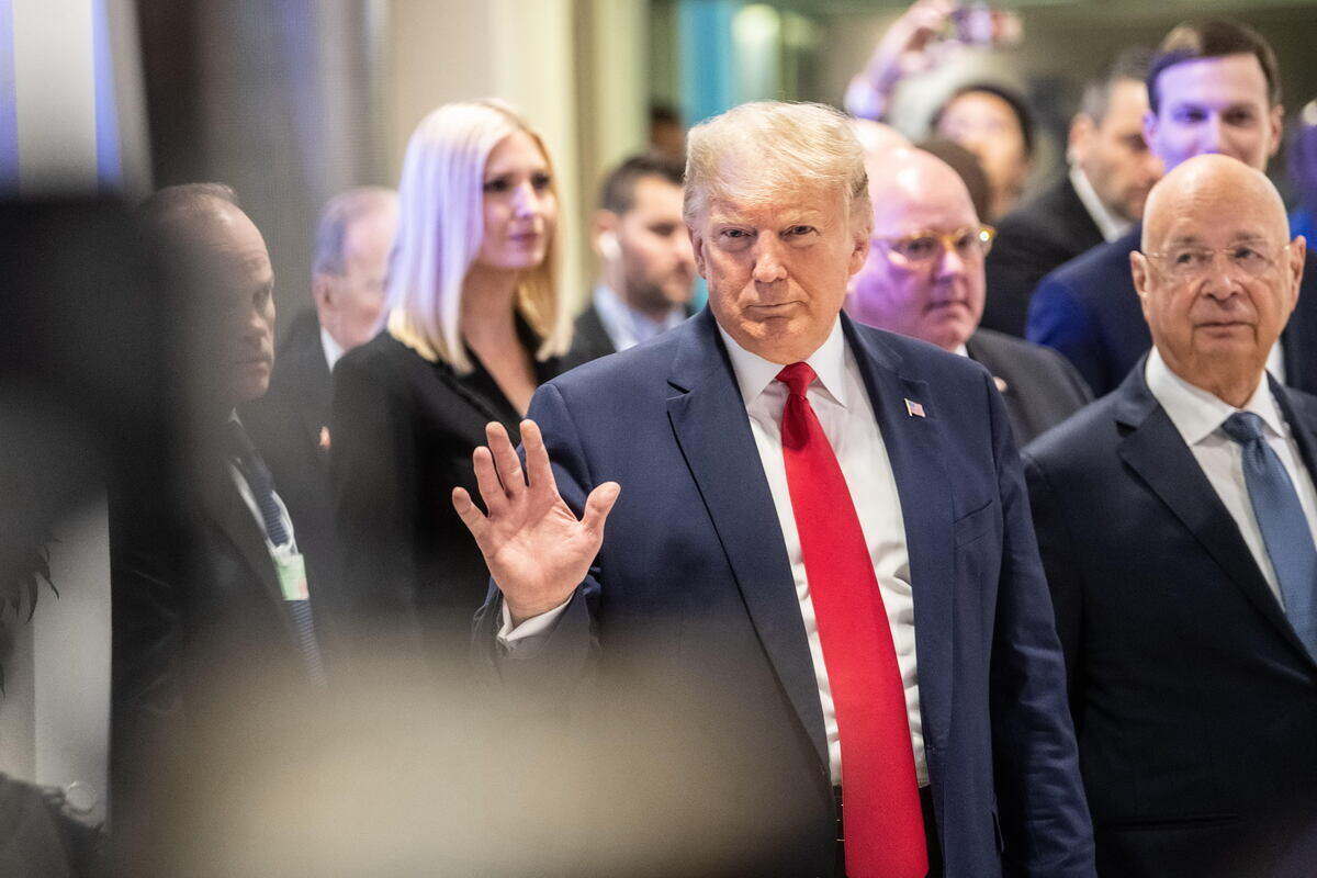 Ucraina: Trump annuncia di aver parlato con Zelensky e promette di porre fine alla guerra - 