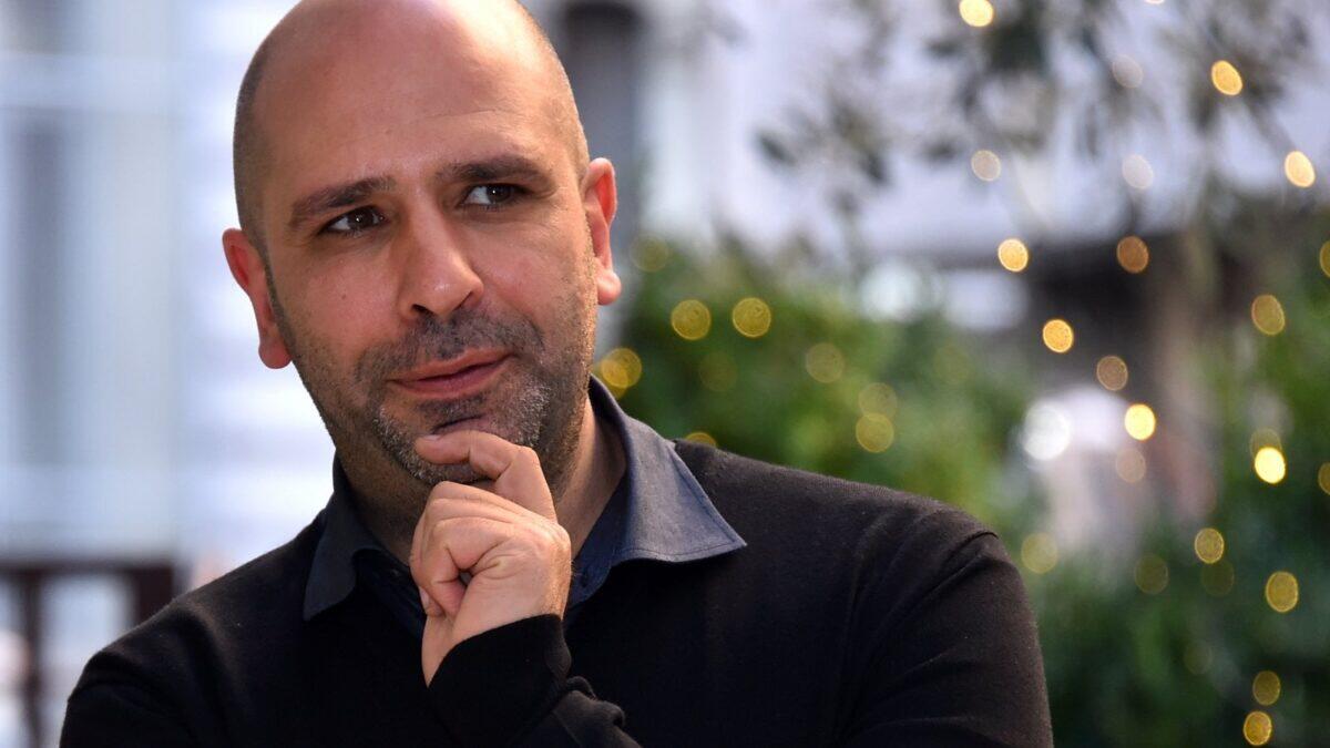 Checco Zalone annuncia la fine, ecco i dettagli della sua crisi sentimentale - 