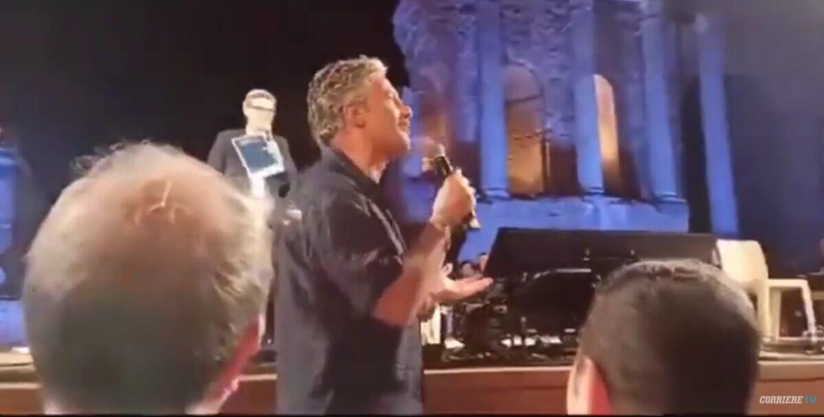 Fiorello a Taormina svela la gaffe del Ministro Sangiuliano. Eccola nel VIDEO - 