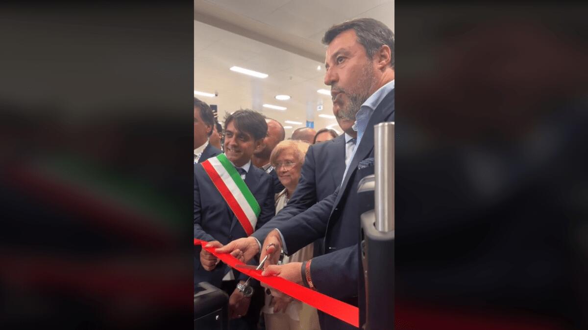 Matteo Salvini inaugura le nuove fermate della Metropolitana di Catania [VIDEO] - 