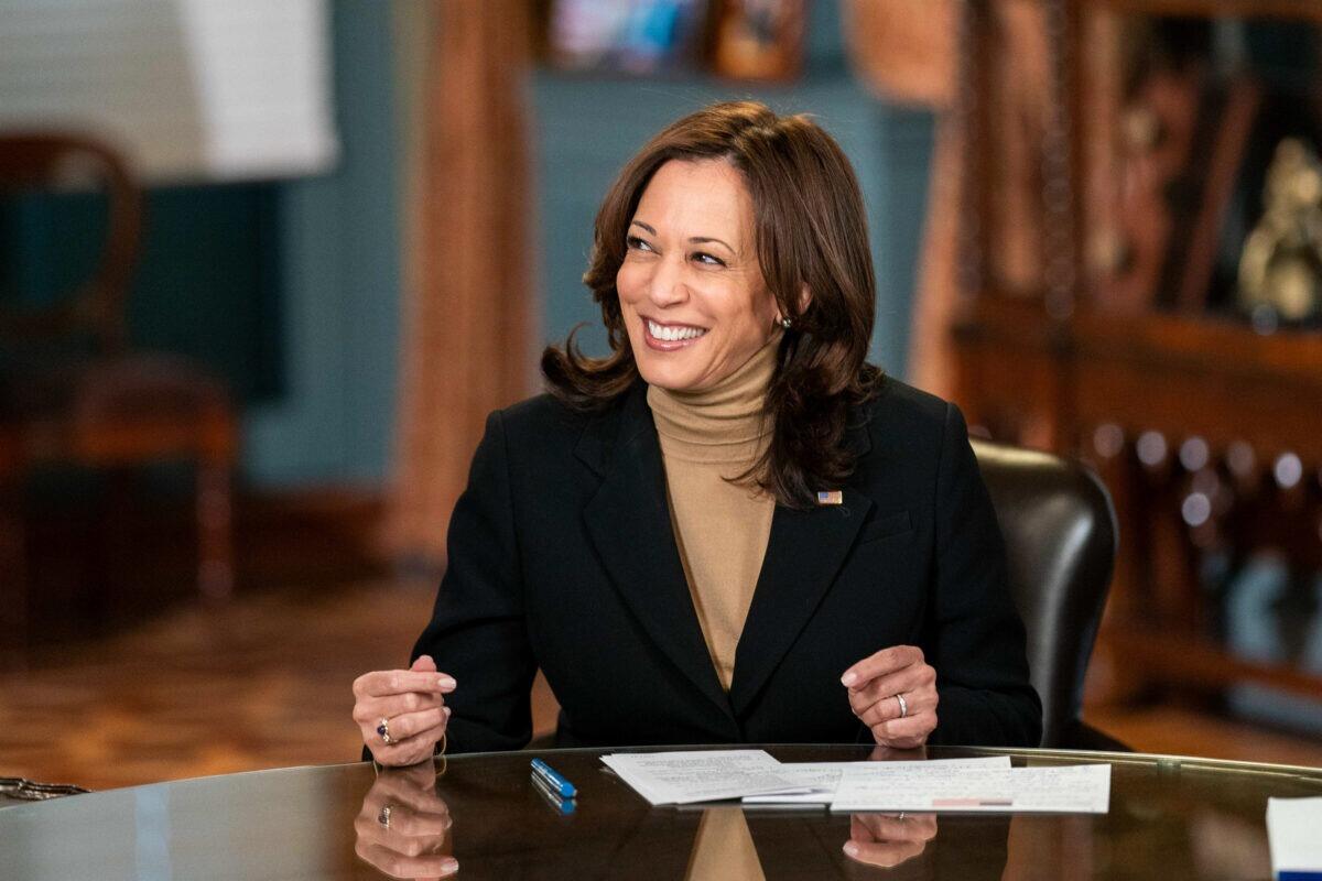 Kamala Harris esalta l'eredità straordinaria di Biden, Nancy Pelosi appoggia con entusiasmo. Ecco chi potrebbe essere il prossimo Vice Presidente! - 
