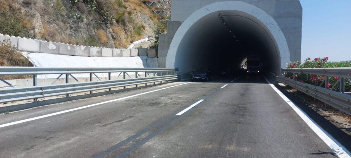 Riaperto tratto autostradale A18 dopo frana a Letojanni: più sicurezza e meno disagi - 