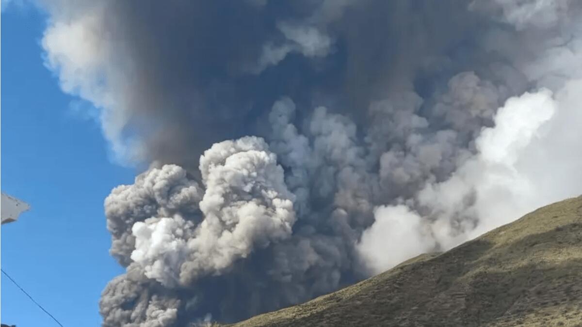 Stromboli supera l’Etna: allerta rossa per il Vulcano, in corso fase operativa preallarme - 