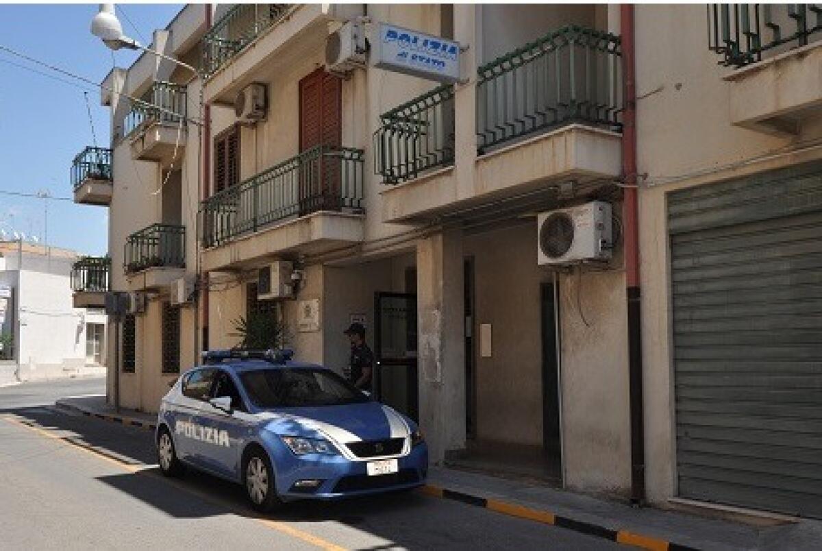 Controlli Straordinari a Comiso: Espulsione e Trattenimento in CPR, Sanzionato il MinIMarket per Violazione del Divieto di Alcol in Serata! - 
