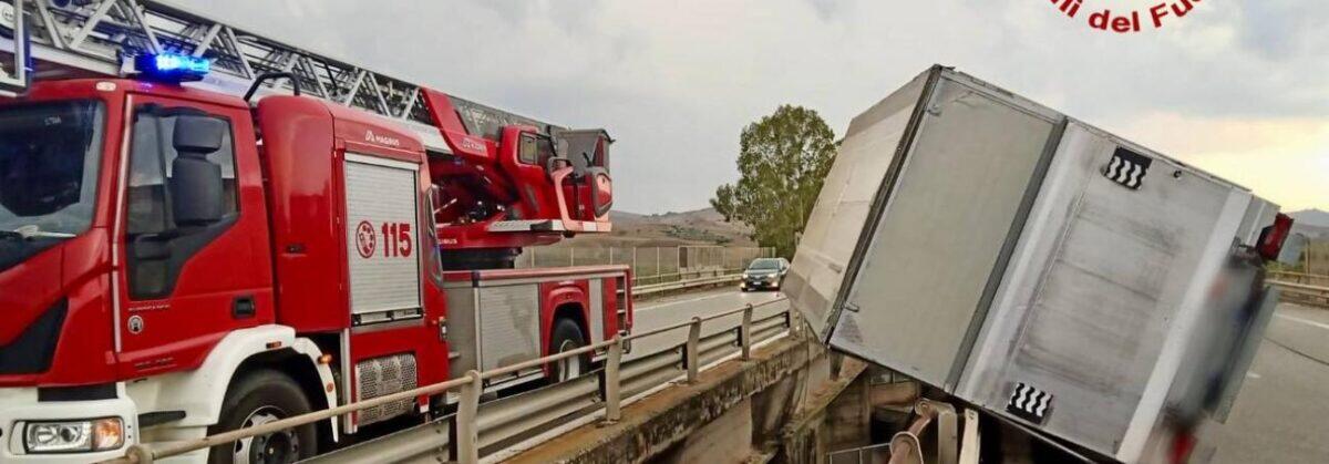 Incidente sull'autostrada A19: traffico bloccato tra Gerbini e Catenanuova! - 