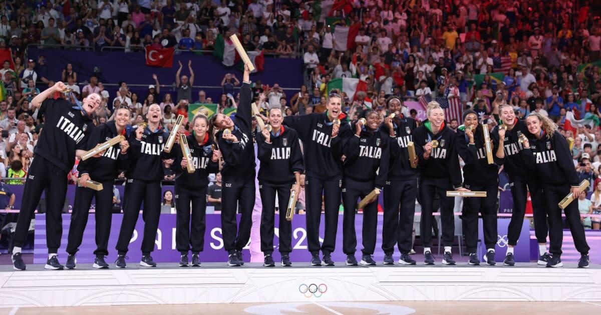 Un legame d'oro: ritorni, amicizie e cuori intrecciati per la vittoria dell'Italvolley ai Giochi Olimpici di Parigi 2024 nella pallavolo femminile - 